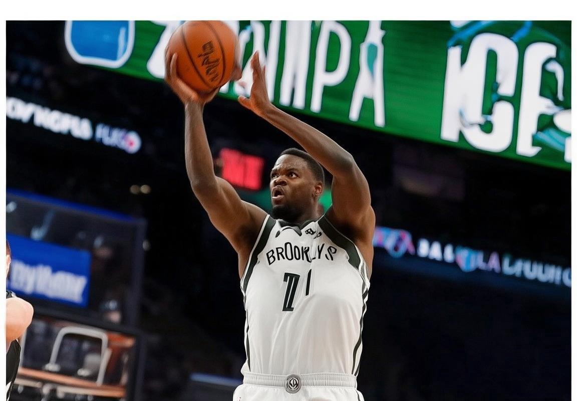 2021 NBA季后赛：篮网对雄鹿巅峰对决精彩回顾与启示