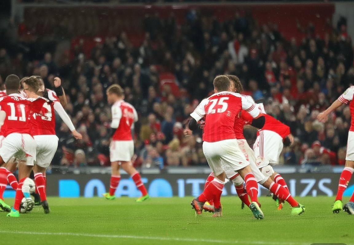 阿森纳欧联杯逆转雷恩：逆境中的胜利之光